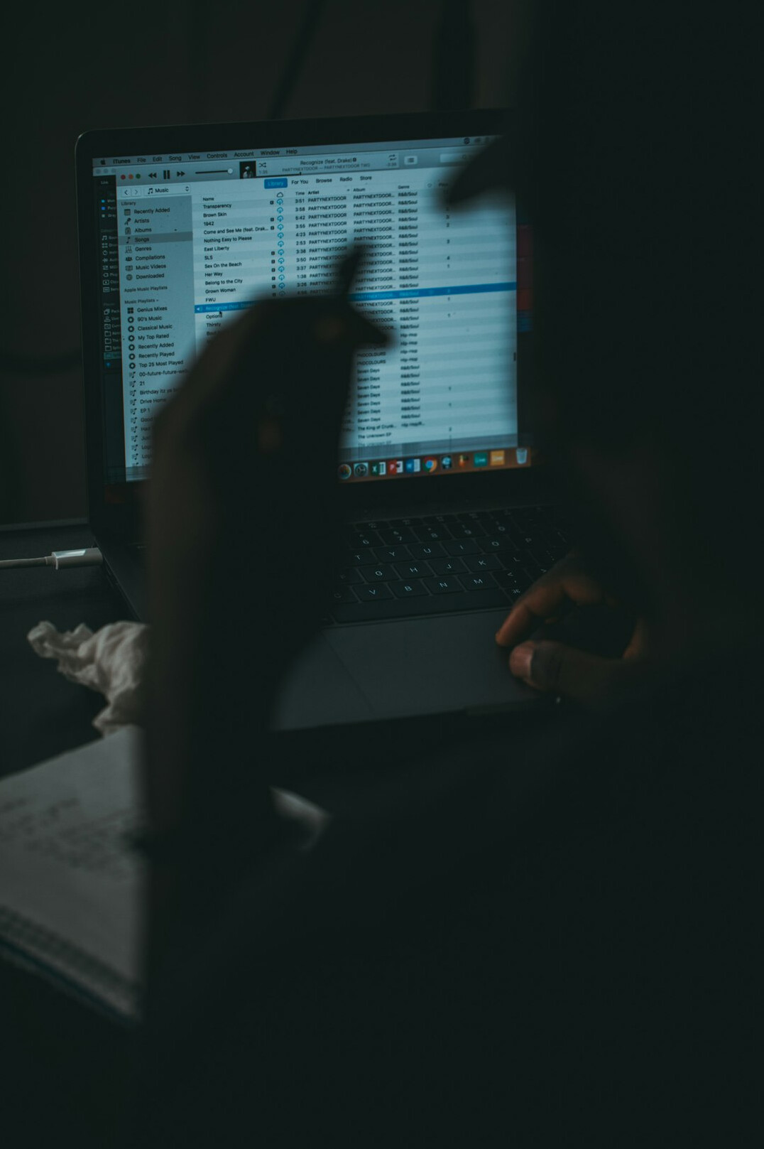 detective using laptop